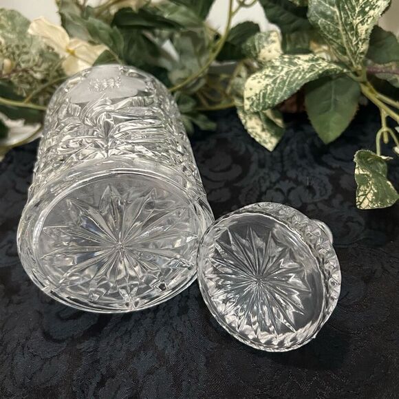 Vintage Crystal Glass Liquor Decanter With Lid 9 1/4” Clear Flower Pattern - Picture 7 of 11